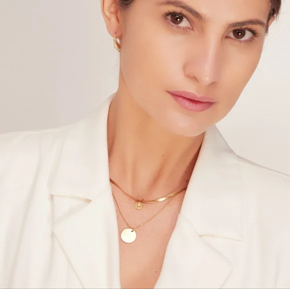 Trendy Two-layered Necklace - Picture 5 of 5